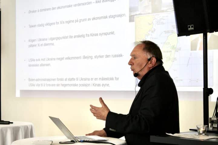Sverre Diesen, tidligere forsvarssjef og sjefsforsker ved Forsvarets forskningsinstitutt. 